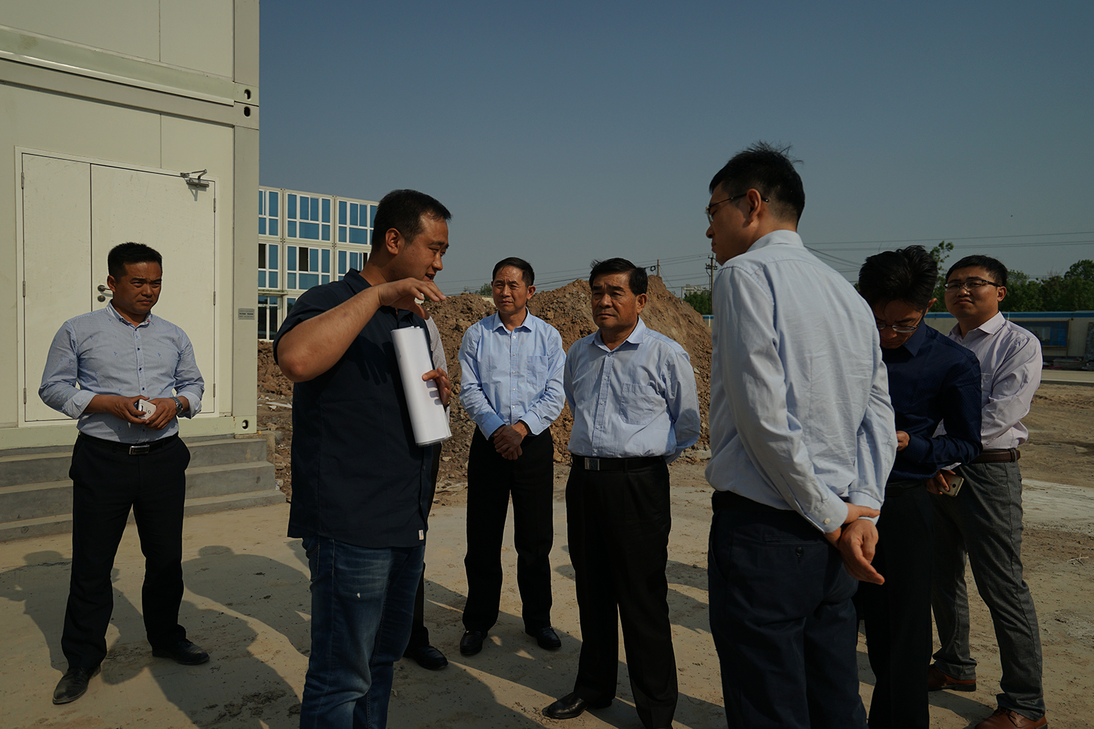 6、農高區(qū)管委會副主任楊同柱到集團公司視察指導.jpg
